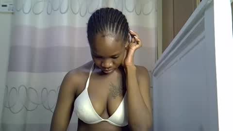 Snapshot of fine_queen12 chatting on 12/16/24, 11:12 fine_queen12 online show from 12/16/24, 11:12