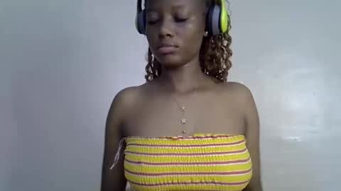 slimmie online show from 11/24/25, 01:22