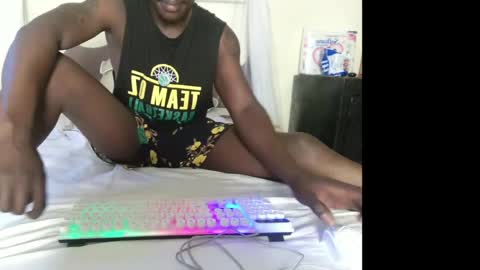 HOT AND SWEET online show from 05/03/26, 02:23