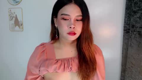 Jasmine online show from 04/14/26, 09:54