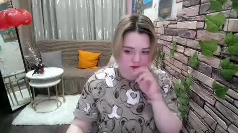 Snapshot of finna_39 chatting on 02/21/25, 03:32 finna_39 online show from 02/21/25, 03:32