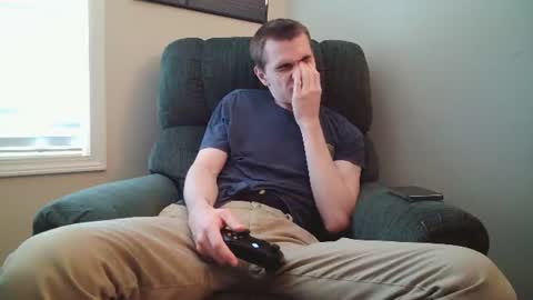 Snapshot of finnabun33 chatting on 06/20/26, 05:49 Jake I am Bicurious online show from 06/20/26, 05:49