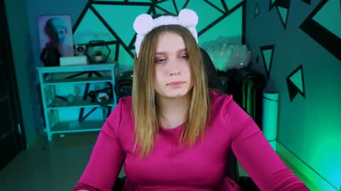 Snapshot of fioramarmoris chatting on 01/11/25, 03:31 fiora online show from 01/11/25, 03:31