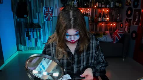 Snapshot of fioramarmoris chatting on 01/18/25, 09:13 fiora online show from 01/18/25, 09:13