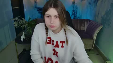 Snapshot of fioramarmoris chatting on 02/09/25, 02:18 fiora online show from 02/09/25, 02:18