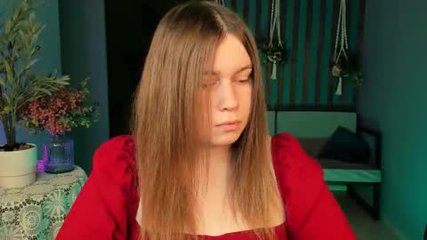 Snapshot of fioramarmoris chatting on 09/26/25, 07:01 fiora online show from 09/26/25, 07:01