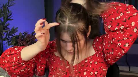 Snapshot of fioramarmoris chatting on 10/12/25, 05:28 fiora online show from 10/12/25, 05:28