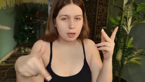 Snapshot of fioramarmoris chatting on 01/06/26, 05:55 fiora online show from 01/06/26, 05:55