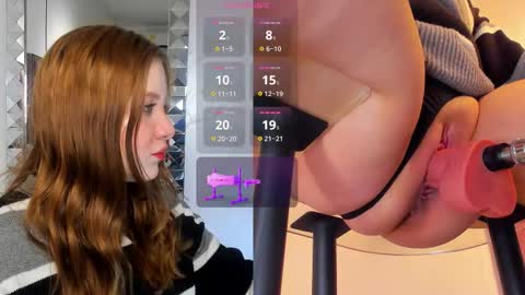 fiorellaricci_ online show from 11/18/25, 01:15