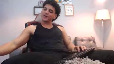 fire_boy69 online show from 11/28/25, 03:14