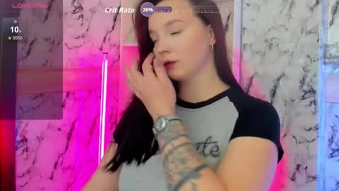 Snapshot of fire_emily chatting on 09/28/25, 01:22 fire_emily online show from 09/28/25, 01:22