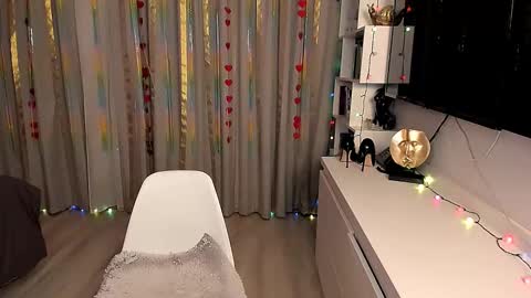 FireFox online show from 02/21/25, 11:32