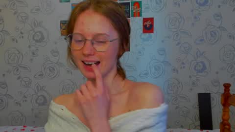 fire_luna online show from 05/01/26, 11:26