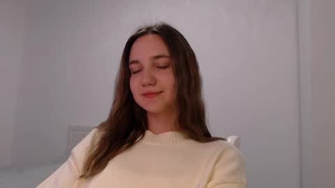 Snapshot of fireflies_fly_ chatting on 09/23/25, 07:17 fireflies_fly_ online show from 09/23/25, 07:17