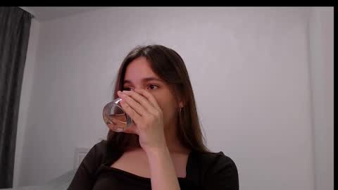 Snapshot of fireflies_fly_ chatting on 11/11/25, 06:52 fireflies_fly_ online show from 11/11/25, 06:52