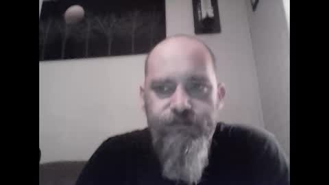 Snapshot of fireprince1977 chatting on 04/21/26, 01:42 Brad online show from 04/21/26, 01:42