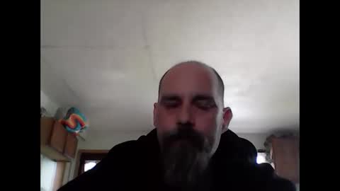 Snapshot of fireprince1977 chatting on 04/26/26, 07:11 Brad online show from 04/26/26, 07:11