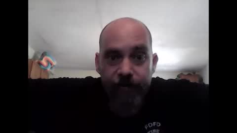 Snapshot of fireprince1977 chatting on 05/07/26, 09:42 Brad online show from 05/07/26, 09:42