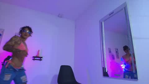 Snapshot of fit_valkiria chatting on 02/13/26, 07:54 fit_valkiria online show from 02/13/26, 07:54