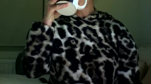 Fitbut online show from 01/12/25, 07:31