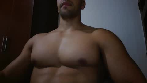 fitchestabs_69 online show from 04/19/26, 08:44