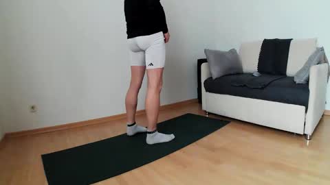 Snapshot of fitgentleman999 chatting on 01/14/26, 12:33 fitgentleman999 online show from 01/14/26, 12:33