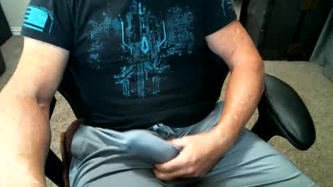 fitguy40 online show from 12/02/25, 09:21