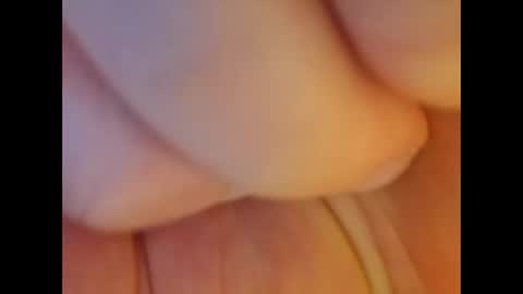 Snapshot of fitguy743 chatting on 09/27/25, 03:39 Fitguy online show from 09/27/25, 03:39