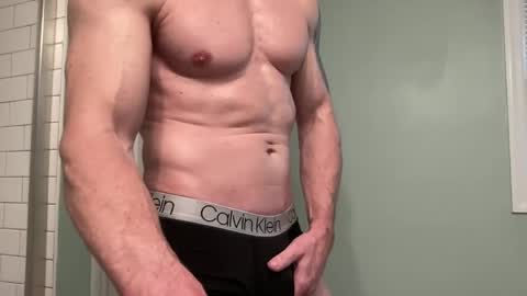 Snapshot of fitlance chatting on 12/20/24, 01:22 Lance Remington online show from 12/20/24, 01:22