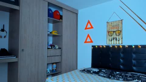 Elias Valencia online show from 02/02/25, 09:08