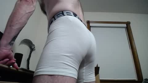 Snapshot of fitshow75 chatting on 09/11/25, 01:28 Links in Bio below online show from 09/11/25, 01:28