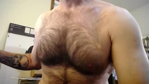 Snapshot of fitshow75 chatting on 11/04/25, 12:15 Links in Bio below online show from 11/04/25, 12:15