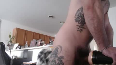 Snapshot of fitstrongbull chatting on 02/08/26, 04:21 Free OF fitstrongbull online show from 02/08/26, 04:21