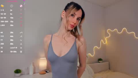 Kira online show from 05/27/26, 01:57