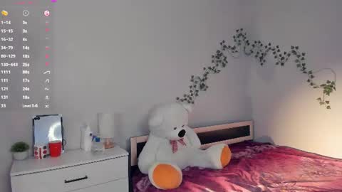 Kira online show from 07/10/26, 01:32