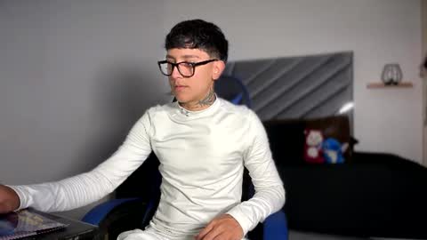 Snapshot of fj_araujo chatting on 06/19/26, 11:30 fj_araujo online show from 06/19/26, 11:30