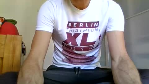 Snapshot of fkkboyberlin chatting on 10/20/25, 10:27 FkkBoyBerlin online show from 10/20/25, 10:27