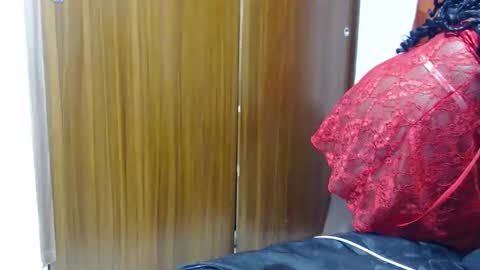 flacahot33 online show from 04/20/26, 05:10