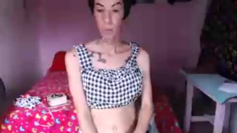 Snapshot of flacats23cm chatting on 06/15/26, 07:38 flats23cm online show from 06/15/26, 07:38