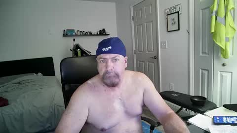 Snapshot of flaguy3233 chatting on 02/11/25, 08:42 Florida guy online show from 02/11/25, 08:42
