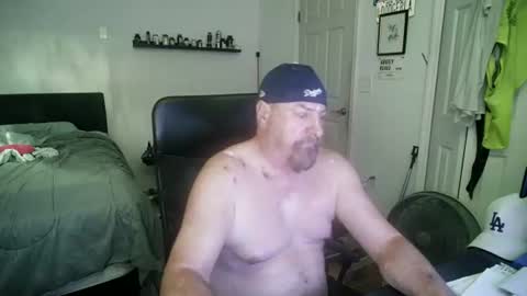 Snapshot of flaguy3233 chatting on 07/09/26, 10:47 Florida guy online show from 07/09/26, 10:47