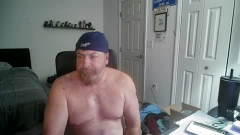 Snapshot of flaguy3233 chatting on 08/04/26, 04:04 Florida guy online show from 08/04/26, 04:04