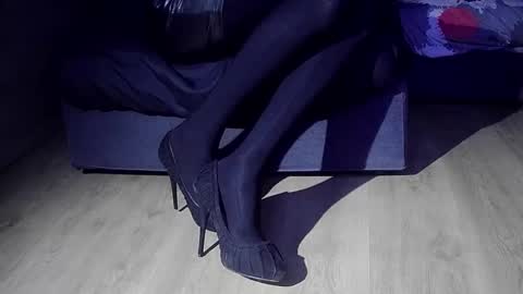 Snapshot of flakoyflaki chatting on 10/17/25, 08:33 flakoyflaki online show from 10/17/25, 08:33