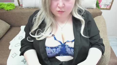 Gabrielle online show from 01/03/25, 02:08