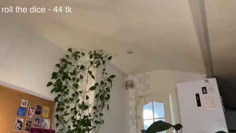 Eva online show from 10/19/25, 06:30