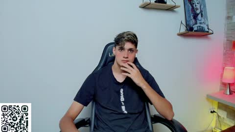 Snapshot of flaquito___ chatting on 05/20/26, 08:37 Flaquito online show from 05/20/26, 08:37