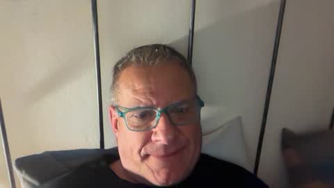 Snapshot of flavor1972 chatting on 11/05/25, 08:53 flavor1972 online show from 11/05/25, 08:53