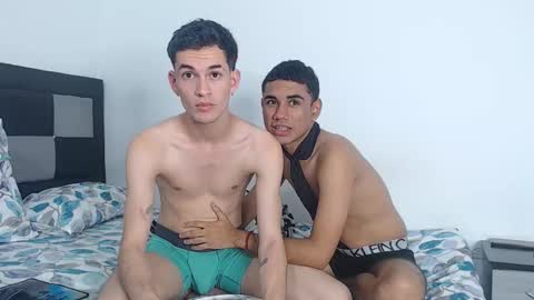 Snapshot of fleeting_love chatting on 12/23/25, 02:31 Steven and Daniel online show from 12/23/25, 02:31