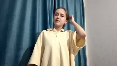 Snapshot of fleshpoetry chatting on 02/22/26, 01:18 Emma online show from 02/22/26, 01:18