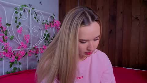 Amina online show from 11/15/25, 08:22